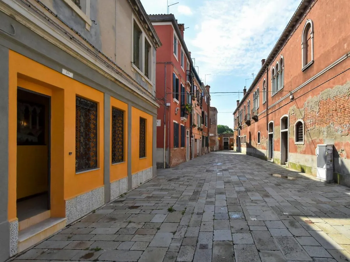Ferienwohnung Locazione Turistica Isola Di San Pietro-1 Venedig Apartment